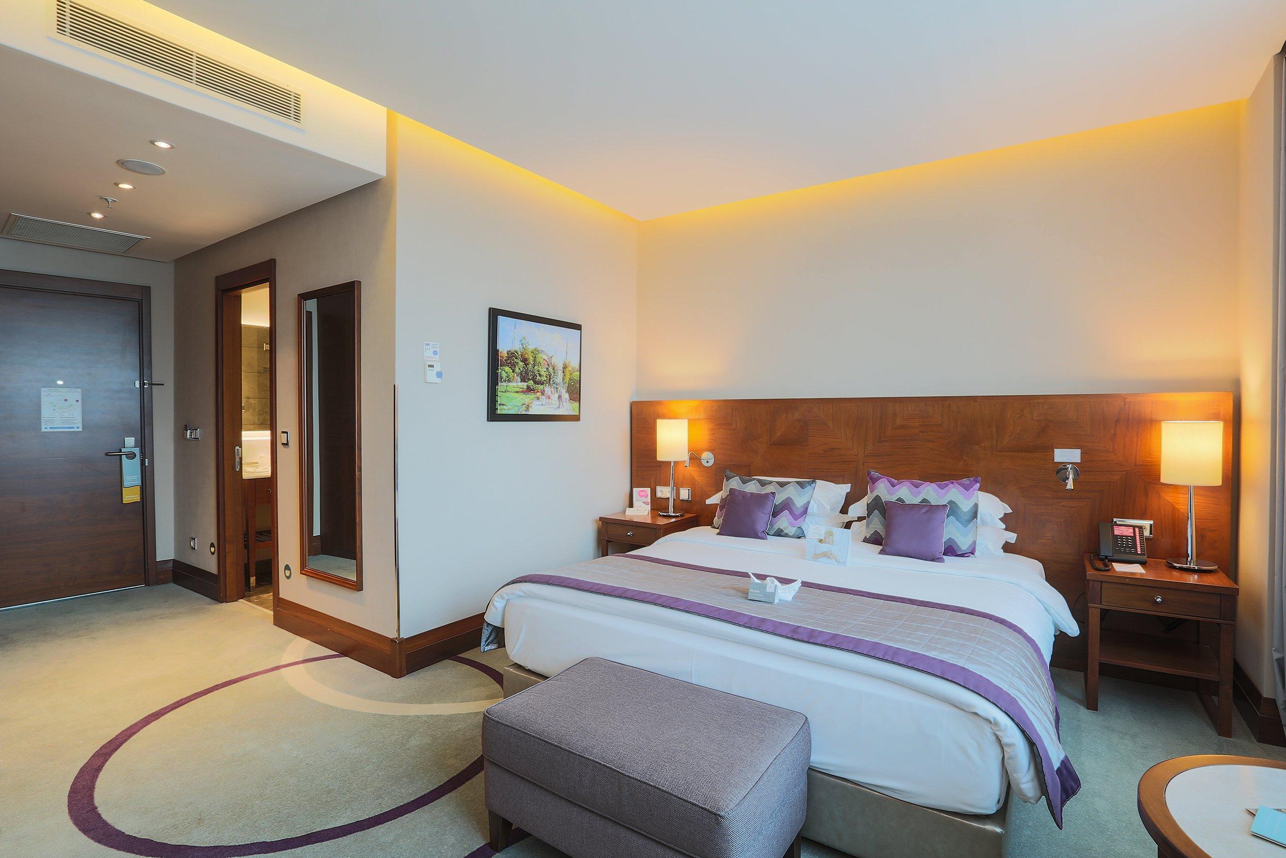 คราวน์ พลาซา อิสตันบูล ออร์ยาพาร์ค Hotel ภายนอก รูปภาพ