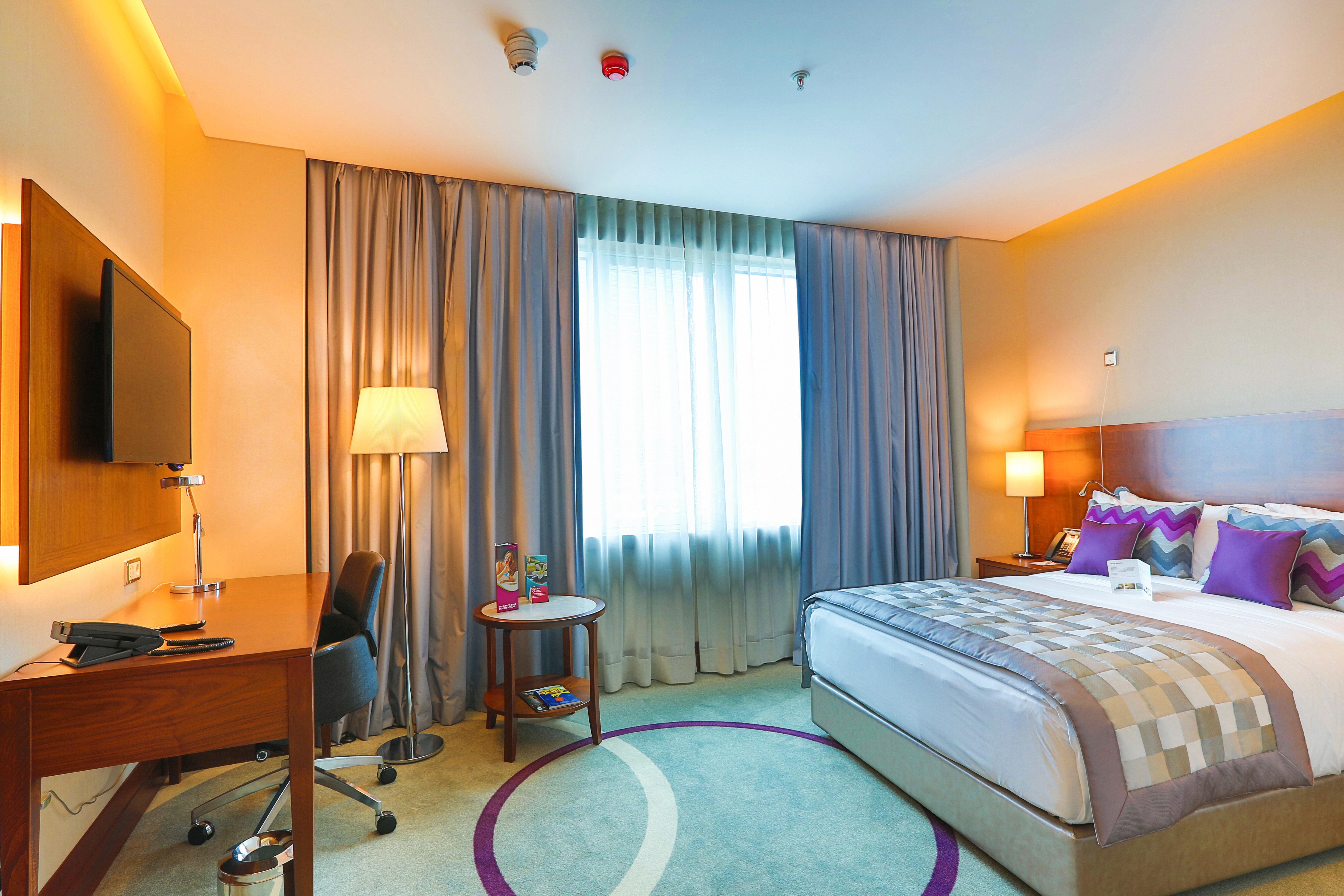 คราวน์ พลาซา อิสตันบูล ออร์ยาพาร์ค Hotel ภายนอก รูปภาพ