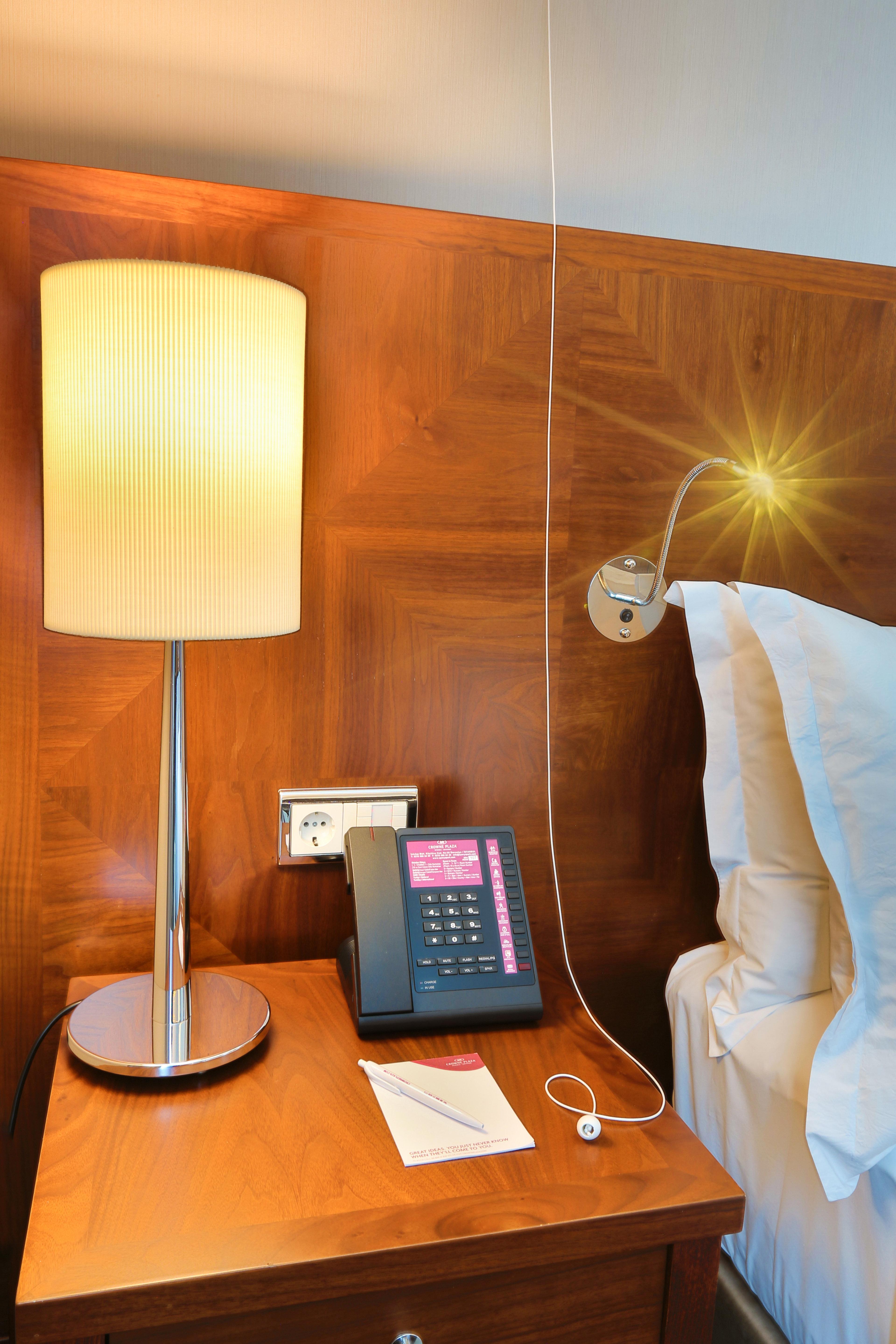 คราวน์ พลาซา อิสตันบูล ออร์ยาพาร์ค Hotel ภายนอก รูปภาพ