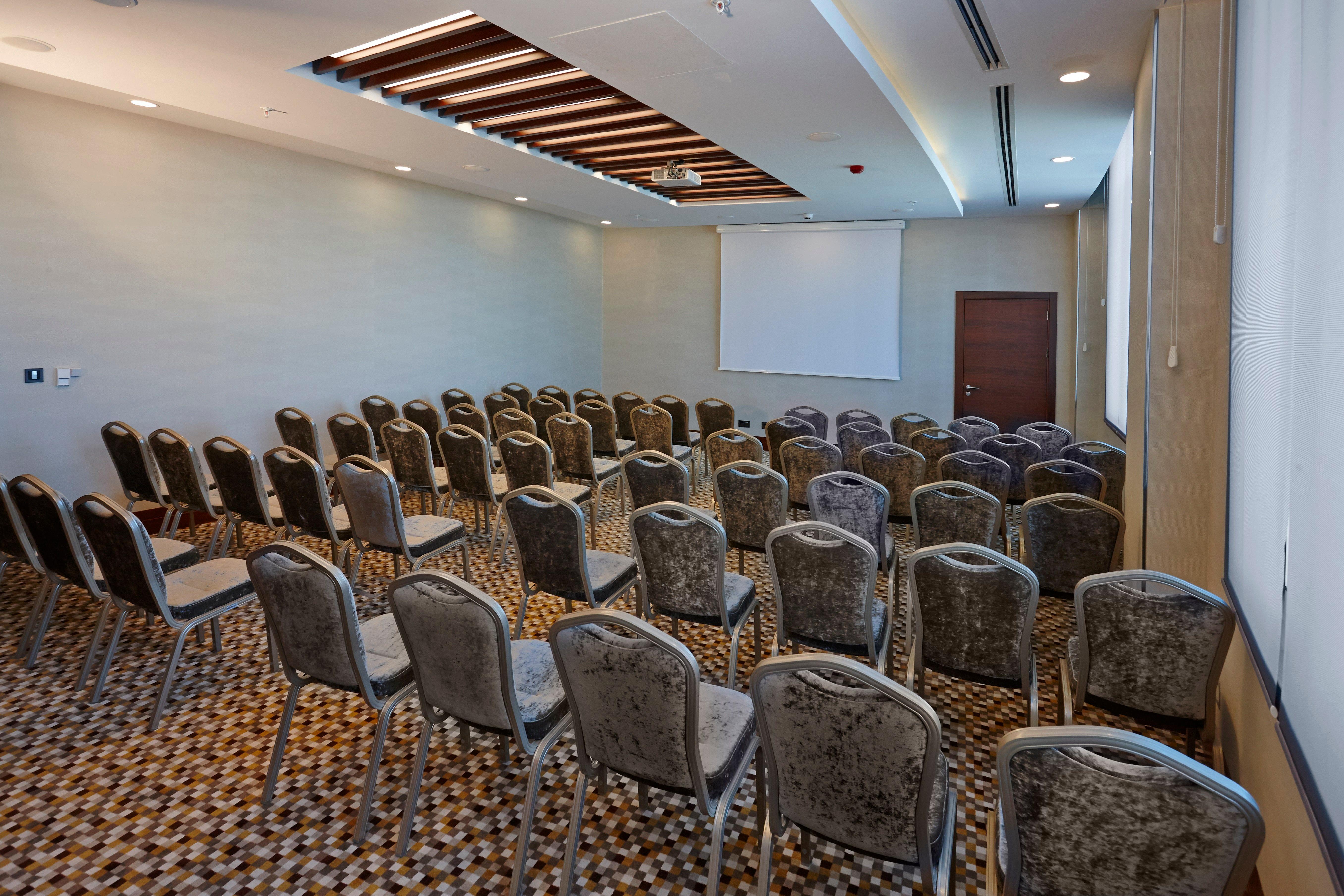 คราวน์ พลาซา อิสตันบูล ออร์ยาพาร์ค Hotel ภายนอก รูปภาพ